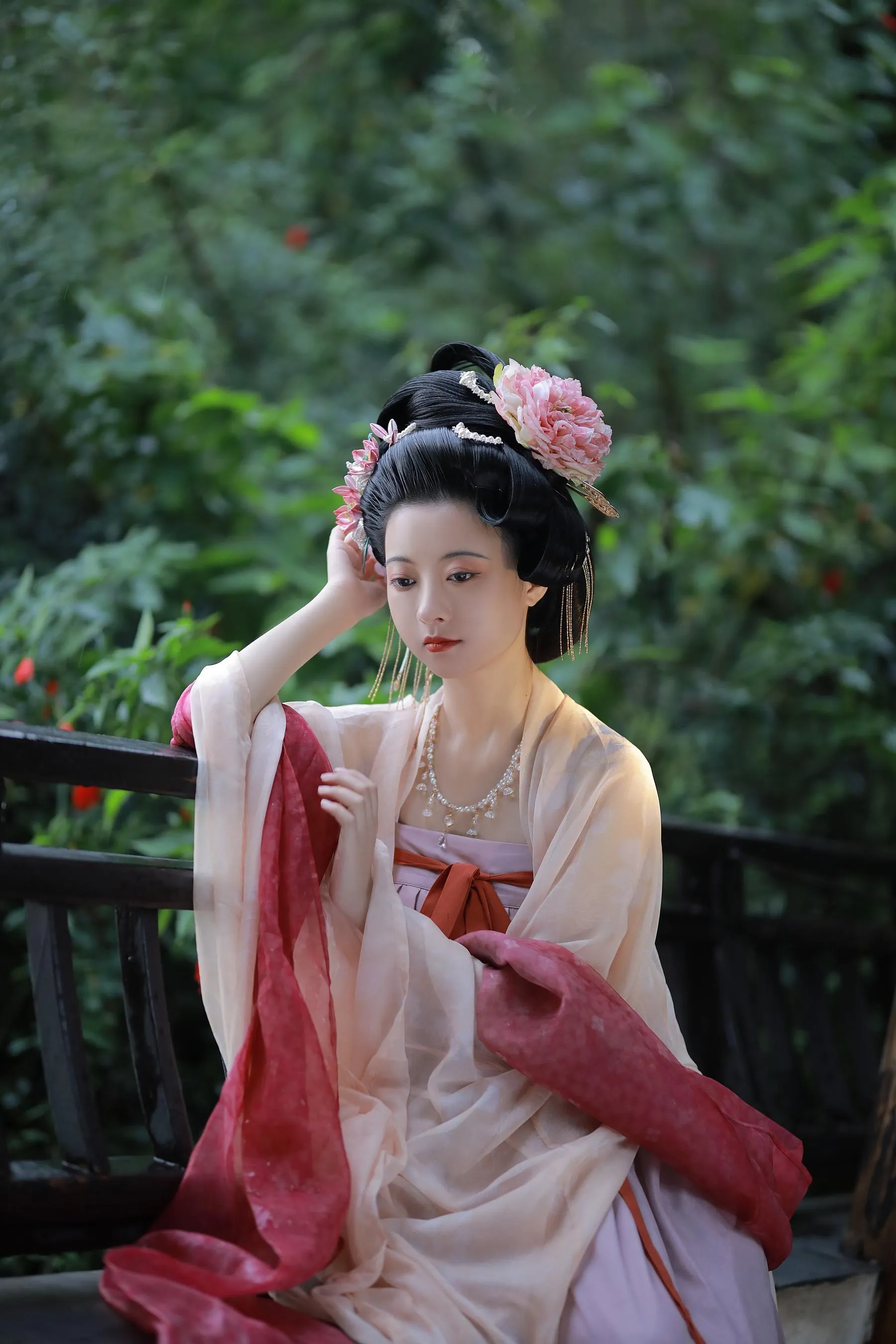 [YITUYU艺图语]2022.09.23 风月偏爱宴旧人 YunFleur [36P]插图2